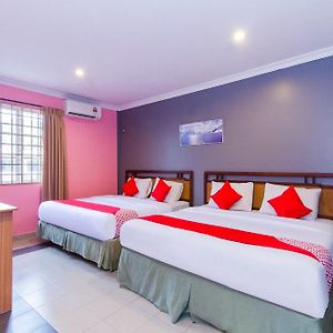 Oyo 746 Hotel Comfort